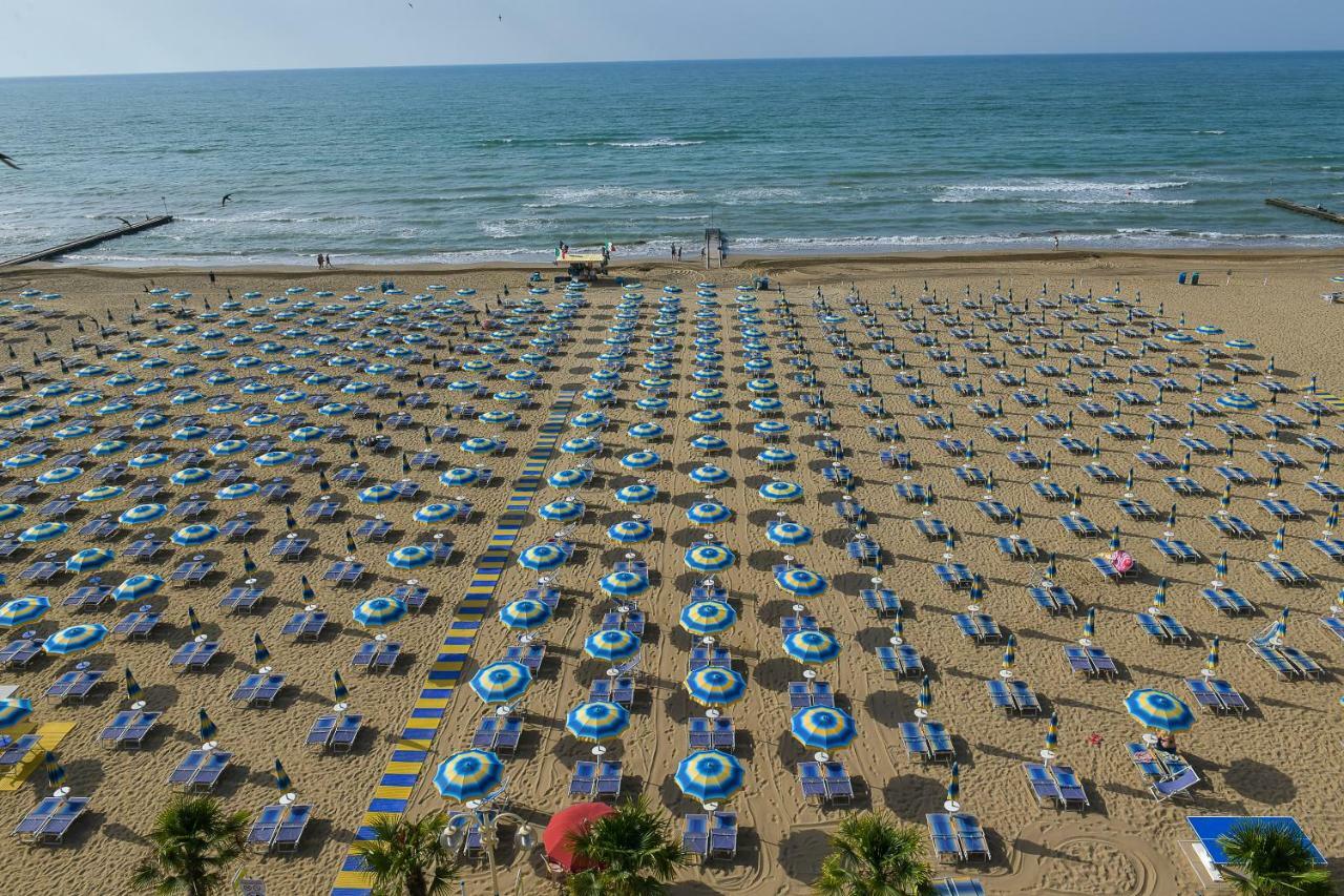 Hotel Souvenir Lido di Jesolo Exterior photo